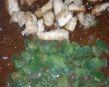 A picture of step 4 of Mongolian chicken gravy with rice.
