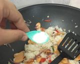 Foto langkah ke 8 dari resep Nasi goreng sosis.