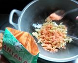 Foto langkah ke 3 dari resep Resep maklor, makaroni telor jajanan anak anak.