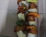 Foto del paso 4 de la receta: Brochetas (pinchos) de pollo y verduras