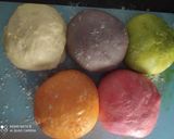 Foto langkah ke 5 dari resep Rainbow Loaf (Roti tawar pelangi).