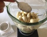 Foto del paso 2 de la receta: Pasta de ajos
