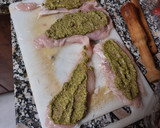 Foto del paso 2 de la receta: Rollos de pollo al pesto
