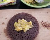 Foto langkah ke 5 dari resep Martabak Lenggang Pisang Keju.