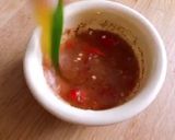 Hình bước làm 2 của món Xoài Sống Chấm Nước Mắm Đường Cay