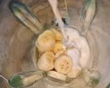 A picture of step 3 of Butter sandwich.banana almond shake.