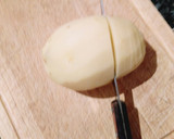 Foto del paso 1 de la receta: Patatas abanico con salsa de queso