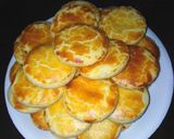 A picture of step 8 of Besan Naan Khatai.