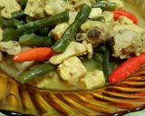 Foto langkah ke 4 dari resep Tumis kacang panjang tulang ayam.