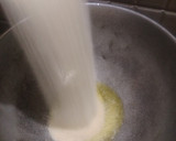 நெய் ரவா கிச்சடி (Nei rava khichadi recipe in tamil) ரெசிபி ஸ்டேப் 2 புகைப்படம்