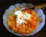 Foto del paso 3 de la receta: Crema de 3 quesos con huevo y zanahoria 🥕