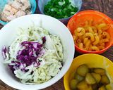 عکس مرحله 1 از دستور سالاد پاستا و کلم (غذای رژیمی)