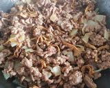 Foto del paso 2 de la receta: Macarrones con carne y camagroc 🍄🍄