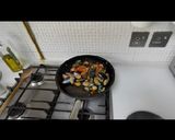 A picture of step 2 of Dutch black Mussels marinara.