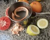 Une image de l'étape 1 de Jus pamplemouse miel corse.