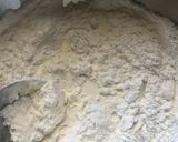 Foto del paso 1 de la receta: Medialunas. Con 3 ingredientes. Rápidas