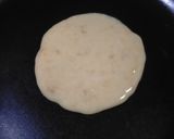 Foto langkah ke 5 dari resep Pancake pisang keju.