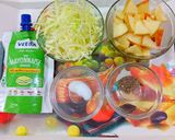 A picture of step 1 of Apple and cabbage (Salad).