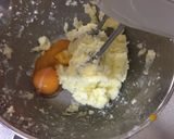 A picture of step 2 of Aunty Eiko's Dark Cherry and Carrot Cake.
