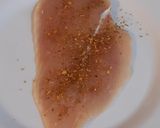 Foto del paso 1 de la receta: Bifes de pollo rellenos con jamón y queso 😋