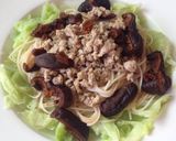รูปขั้นตอนการทำที่ 2 ของ บะหมี่หมูสับปลาแห้ง