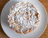 Foto del paso 9 de la receta: Bizcocho de crema, manzana a la canela y almendras sin gluten