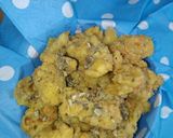 Foto langkah ke 4 dari resep Chicken Popcorn.