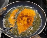 A picture of step 4 of Chicken Milanese.