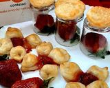 A picture of step 7 of Strawberry pastry.