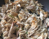 Foto del paso 2 de la receta: Pollo a la mexicana (express)