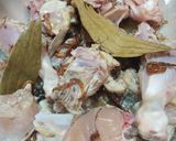 A picture of step 2 of Kashmiri chicken biryani.