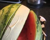 A picture of step 3 of HOW TO MAKE A WATERMELON BASKET:.