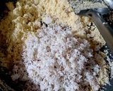 A picture of step 2 of Coconut rawa laddoo.