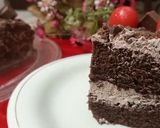A picture of step 14 of New Year chocolate Cake 2023.