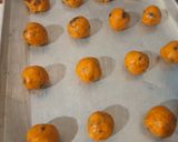 Foto langkah ke 4 dari resep Chewy Chocolate Chip Cookie.