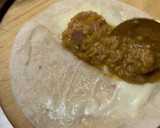 Foto del paso 6 de la receta: *QUESADILLAS DE TORTILLA DE HARINA CON CHICHARRÓN Y SALSA GUERA*