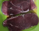 Foto langkah ke 3 dari resep Tenderloin Steak ala Rumahan Mudah dan Enak.