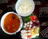 Foto langkah ke 2 dari resep Tom Yum Ceria.