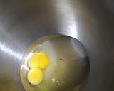 Foto del paso 1 de la receta: 🍎Clásico bizcochuelo de manzana no invertida🍎