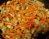 Foto del paso 3 de la receta Pollo con zanahoría picante