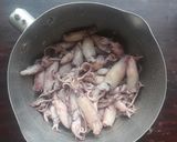 Foto langkah ke 1 dari resep Balado Cumi Asin.