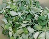 A picture of step 1 of Methi pulao.