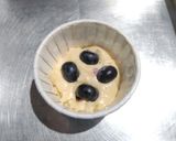 Foto langkah ke 4 dari resep Blueberry Muffin -351-.