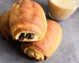 Une image de l'étape 4 de Pain au chocolat brioché.