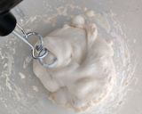 A picture of step 2 of Pão de Queijo.