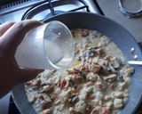 Foto del paso 8 de la receta: Spaghetti con salsa de pollo y champiñones