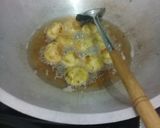 Foto langkah ke 6 dari resep Bola bola ubi kuning with bluberi chese.