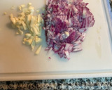 Foto del paso 4 de la receta: Salmón con almejas y langostinos