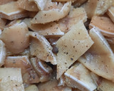 Foto del paso 6 de la receta: Orejas de cerdo al pimentón