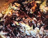 A picture of step 3 of Chicken mussakhan roll.